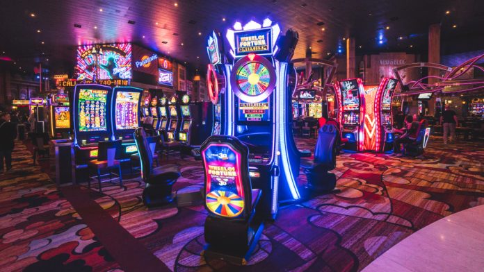 Inspired Entertainment and Okto have linked up to expand UK gaming machines that accept the latter’s app for mobile cashless payments.