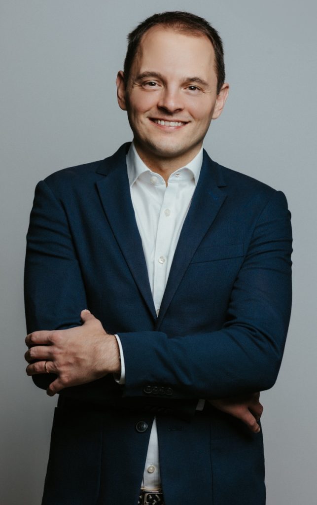 Christian Lowe