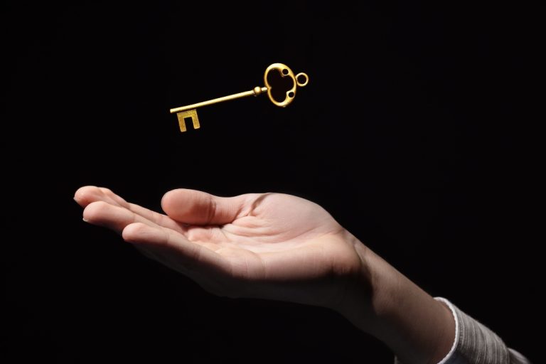 Gold key