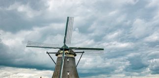 Bragg Gaming broadens content offering with Slotmill Windmill